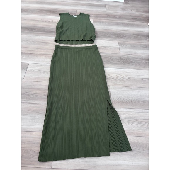 Rachel Zoe Dresses & Skirts - Rachel Zoe Olive Green Ribbed Knit 2 Piece Set Crop Top Maxi Skirt Side Slit L